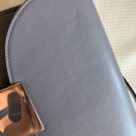 Hold for trade. - Picture 3 of 6